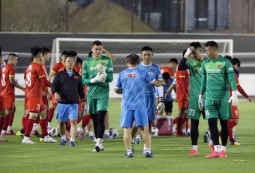 FIFA quyết định cứng rắn, thủ môn ĐT Việt Nam chịu thiệt thòi lớn