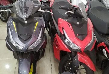 'Giật mình' Yamaha NVX 155 nhập khẩu giá rẻ hơn xe chính hãng