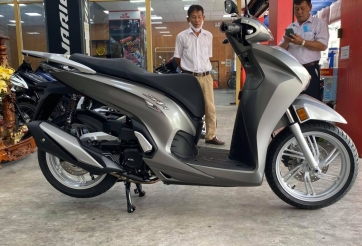 Cận cảnh Honda SH 350i vừa về Việt Nam, giá bán gây bất ngờ