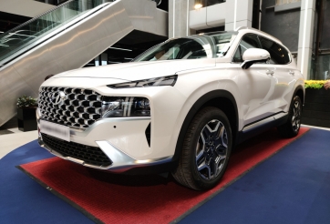 Cận cảnh Hyundai Santa Fe 2021 vừa về đại lý, giá từ 1,03 tỷ đồng