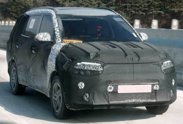 Bắt gặp Kia Seltos phiên bản 7 chỗ trên đường thử, đe dọa Xpander