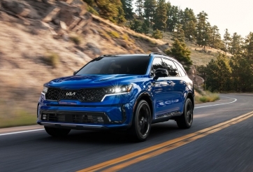 Kia Sorento 2022 ra mắt: tăng giá bán, thêm trang bị đấu Hyundai Santa Fe