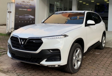 Giá lăn bánh VinFast Lux SA2.0 sau khi nhận ưu đãi tới 460 triệu đồng