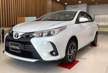 Toyota Vios giảm giá hàng chục triệu đồng, gây sức ép lên Accent, City