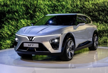 Cận cảnh VinFast VF 7 vừa ra mắt: thiết kế ấn tượng từ trong ra ngoài