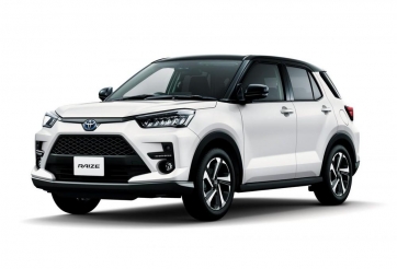 Toyota Raize 2022 có phiên bản hybrid, tiết kiệm xăng hơn xe máy