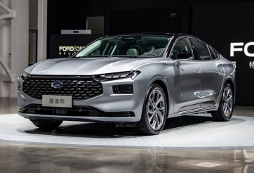 Ford ra mắt mẫu sedan hạng D cực đẹp, đối thủ của Camry và Lux A2.0