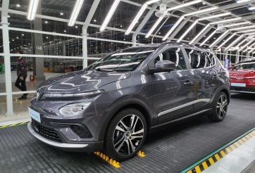 Giá xe VinFast VF e34 tháng 11/2023: TSKT & đánh giá chi tiết