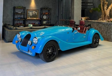 Cường Đô-la tậu xế lạ Morgan Plus Four chơi Tết