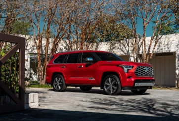 SUV cỡ lớn của Toyota ra mắt, thay thế Land Cruiser vào năm 2023