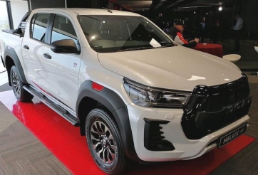 Bán tải Toyota sắp ra mắt với động cơ mạnh nhất phân khúc, đe nẹt Ford Ranger