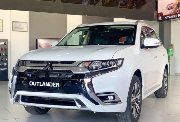 Đối thủ của CX-5, CR-V chính thức về đại lý, nhiều ưu đãi hấp dẫn