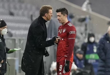 Huyền thoại bóng đá Đức mâu thuẫn với 'người nhà', bảo vệ Barca?