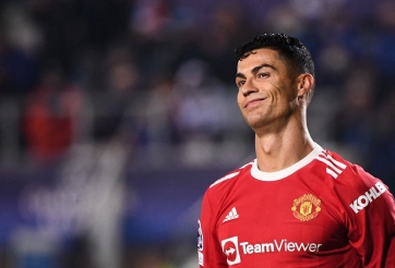Những diễn biến trong cuộc đàm phán tại Carrington: Ronaldo thẳng thừng 'chê' MU?