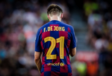 Mặc kệ sự đời, MU đã quá 'say mê' với De Jong rồi!