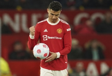 Quyết không chịu từ bỏ, MU thay thế Ronaldo bằng cái tên thứ 5?