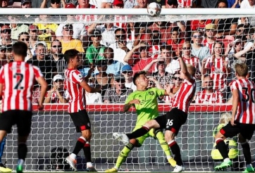 Tân binh MU tái hiện lại nỗi 'ám ảnh' của Sir Alex thời hoàng kim