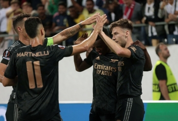 Hàng công bế tắc, Arsenal nhọc nhằn có được 3 điểm nhờ màn tỏa sáng của những tân binh