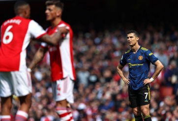 Không đợi Chelsea, Ronaldo nên cân nhắc gia nhập CLB đứng đầu nước Anh