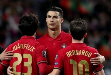 Chuyển nhượng MU 2/11: Nghe lời 'cầu xin', chốt người kế vị Ronaldo