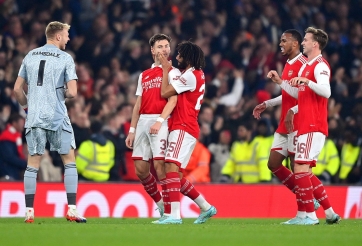 Video bàn thắng Arsenal vs Zurich: Siêu phẩm cứu nguy Arsenal
