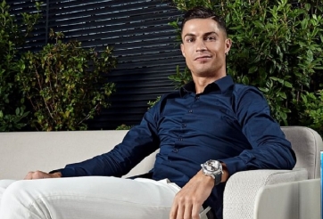 Chiều lòng fan, Ronaldo có bến đỗ không thể tin nổi sau khi rời MU
