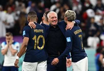 Sao ĐT Pháp tố cáo hành động gây phẫn nộ của HLV Didier Deschamps