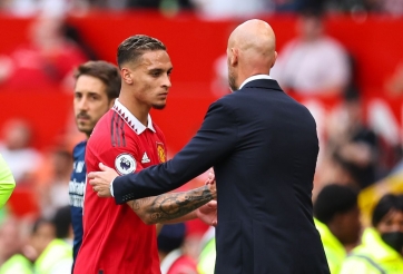 HLV Erik ten Hag nói thẳng về trình độ của Antony