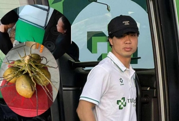 Công Phượng và hành động 'tặng dừa' cực đáng yêu đang viral khắp MXH