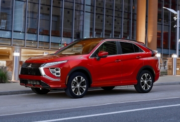 SUV cỡ C của Mitsubishi trình làng với giá rẻ khiến Corolla Cross “lo sốt vó”