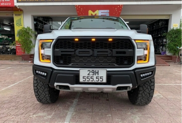 Huấn Hoa Hồng độ Ford Ranger biển “chất” sang phong cách F-150 Raptor