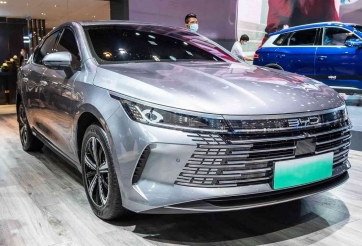 “Cực phẩm” sedan hạng C chuẩn bị về Việt Nam, nội thất hiện đại như Tesla