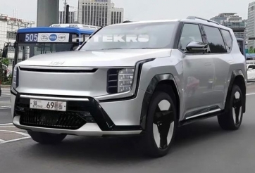 Đối thủ của VinFast VF 9 xuất hiện trên đường thử nghiệm, thiết kế cực ấn tượng