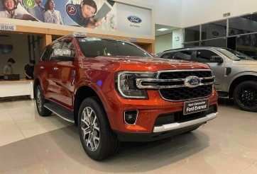 Chi tiết Ford Everest 2022 vừa về đại lý, khách Việt khó có thể nhận xe ngay