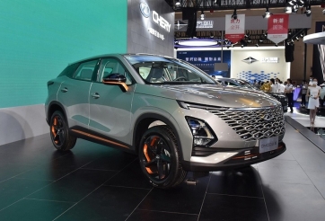 Đối thủ của Seltos, Corolla Cross sắp ra mắt tại Việt Nam, giá bán siêu rẻ