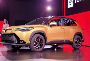 Chi tiết Toyota Corolla Cross Hybrid 2023 vừa ra mắt – đối trọng của Honda HR-V