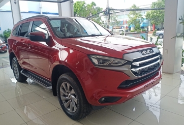 Đối thủ nặng ký của Fortuner, Everest ra mắt tại Việt Nam, giá từ 900 triệu đồng