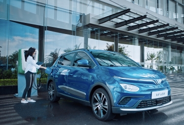 Trải nghiệm ô tô điện VinFast VF e34: trang bị tiện nghi, vận hành êm ái