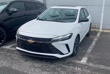 Sedan hạng C mới khiến Mazda 3, Kia K3 lo “sốt vó” khi vừa về đại lý