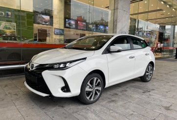 Hatchback cỡ B của Toyota giảm giá mạnh, quyết đấu Mazda 2, Suzuki Swift