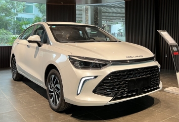 Sedan hạng C giá rẻ sắp bán tại Việt Nam khiến Mazda 3, Kia K3 lo “sốt vó”