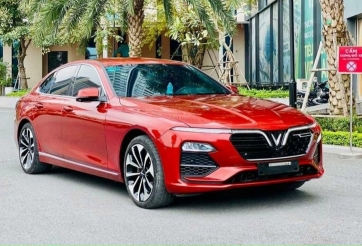 Vẫn có 849 xe VinFast Lux A2.0 được bàn giao tới khách Việt trong tháng 8