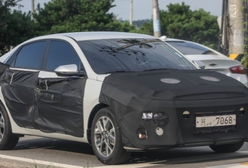 Hyundai Accent 2023 lộ diện trên đường thử, nhiều nâng cấp đấu Toyota Vios