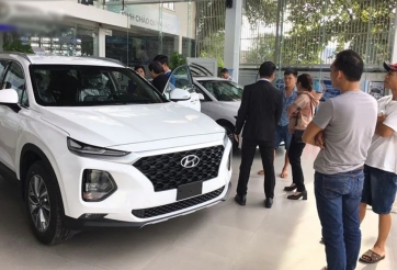 Giá xăng và dầu ngang nhau: Nên mua xe máy xăng hay máy dầu?