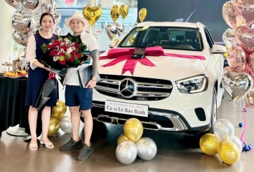 Ca sĩ Lê Bảo Bình tậu “xế hộp” Mercedes-Benz tiền tỷ