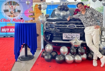 Đang kèm “lạc” cả trăm triệu, diễn viên Huy Khánh vẫn chọn mua Ford Everest 2022