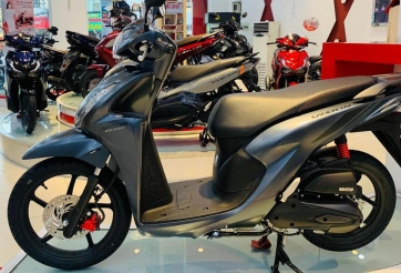 Cao điểm, giá xe Honda Vision lại tăng lên gần 50 triệu đồng