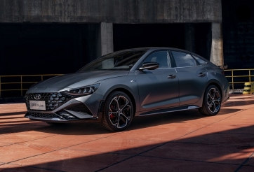 Sedan hạng C thể thao của Hyundai bất ngờ lộ diện, cạnh tranh Honda Civic RS