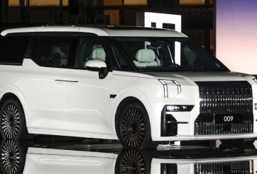 Cận cảnh mẫu MPV thuần điện vừa ra mắt khiến Kia Carnival dè chừng