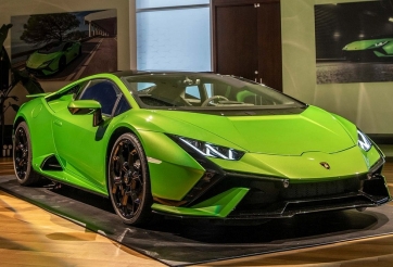 Cận cảnh “siêu bò” Lamborghini Huracan Tecnica giá 19 tỷ đồng tại Việt Nam